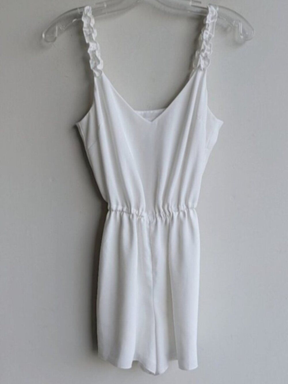 Aritzia Wilfred white Melodie sleeveless romper with ruffle straps